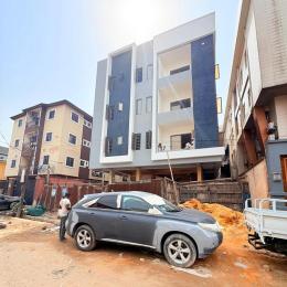 3 bedroom Flat & Apartment For Sale Yaba Lagos