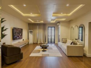 3 bedroom Flat & Apartment Short let Oniru Victoria Island Lagos