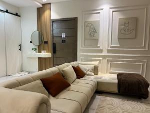 2 bedroom Flat & Apartment Short let Ikate Lekki Phase 1 Lagos