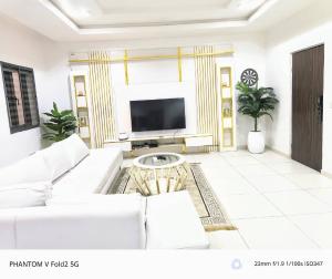 3 bedroom Flat & Apartment For Rent Ikate Lekki Phase 1 Lagos