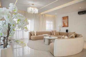 3 bedroom Flat & Apartment Short let Ikoyi Lagos