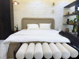1 bedroom Studio Apartment Short let Freedom Way Lekki Lagos