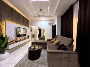 1 bedroom Mini Flat Short let Surulere Lagos