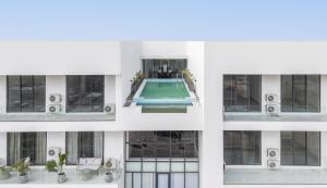 2 bedroom Block Of Flats Short let Lekki Right Lekki Phase 1 Lagos