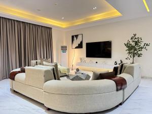 2 bedroom Block Of Flats Short let Lekki Right Lekki Phase 1 Lagos 2 bedroom Block Of Flats Short let Lekki Right Lekki Phase 1 Lagos