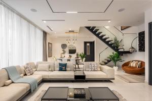 2 bedroom Block Of Flats Short let Lekki Phase 1 Lagos