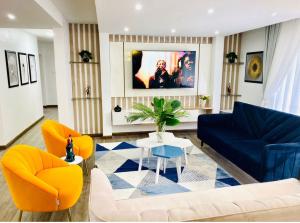 3 bedroom Flat & Apartment Short let Close To Eko Hotel By Sanusi Fafunwa Sanusi Fafunwa Victoria Island Lagos