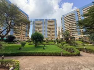 3 bedroom Block Of Flats For Sale Banana Island Ikoyi Lagos