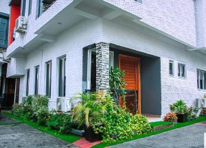 3 bedroom Duplex Short let Ikeja GRA Lagos 3 bedroom Duplex Short let Ikeja GRA Lagos