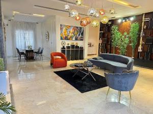 3 bedroom Short Stay Short let Lekki Lagos