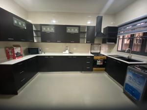 3 bedroom Flat & Apartment For Rent Lekki Phase 1 Lagos