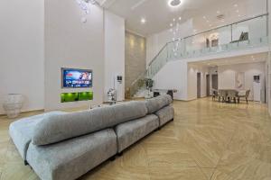 4 bedroom Shared Apartment Short let Parkview Estate Ikoyi Lagos