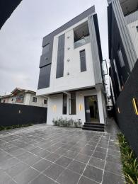 5 bedroom Detached Duplex For Sale In An Estate Lekki Phase 1 Lagos