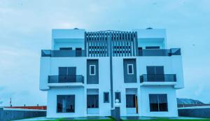 5 bedroom Semi detached Duplex For Sale Abraham Adesanya Ogombo Ajah Lagos