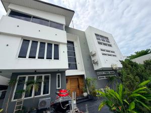 5 bedroom Detached Duplex For Rent Off Banana Island Road Ikoyi Lagos