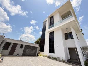 6 bedroom Detached Duplex For Sale First Avenue Banana Island Ikoyi Lagos