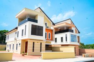 House For Sale Location: Golf Drive Estate, Onireke, Ibadan Ibadan Oyo