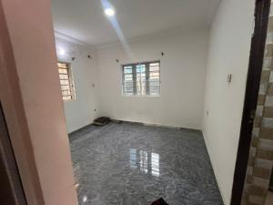 1 bedroom Self Contain For Rent Olowora Magodo Magodo Kosofe/Ikosi Lagos