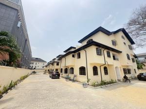1 bedroom Mini Flat For Rent Oniru Victoria Island Lagos
