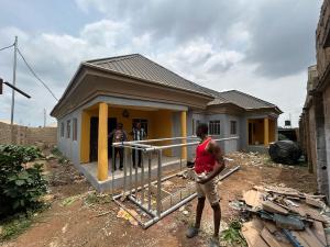 3 bedroom Block Of Flats For Sale Plot 2 Bola, Ojoo Area Ibadan Oyo