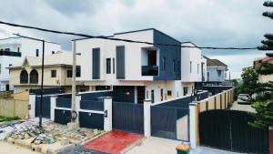 4 bedroom Semi detached Duplex For Sale Magodo GRA Phase 1 Ojodu Lagos