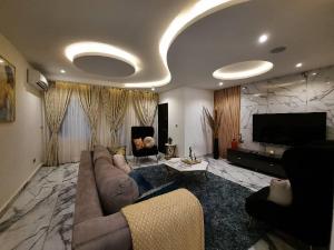 3 bedroom Terrace Short let Ikeja GRA Lagos