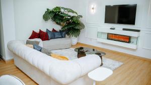 1 bedroom Flat & Apartment Short let Banana Island Ikoyi Lagos