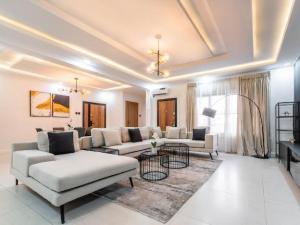 3 bedroom Flat & Apartment Short let Ikoyi Lagos 3 bedroom Flat & Apartment Short let Ikoyi Lagos