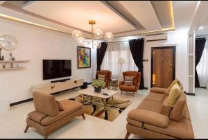 3 bedroom Flat & Apartment Short let Fabian Old Ikoyi Lagos