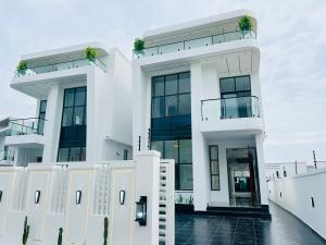 5 bedroom Detached Duplex For Sale Oral Estate Lekki Phase 2 Lagos