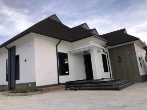 3 bedroom Bungalow For Sale Rayfield, Jos South Jos South Plateau