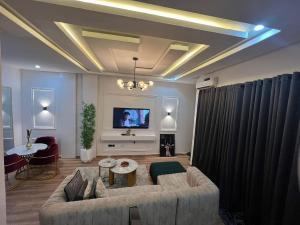 4 bedroom Duplex For Rent Along Lekki Expressway Lagos