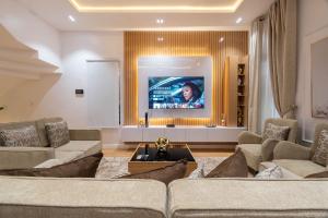 4 bedroom Flat & Apartment Short let Agungi Lekki Lagos 4 bedroom Flat & Apartment Short let Agungi Lekki Lagos