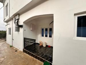 3 bedroom Block Of Flats For Sale Treasure Park Shimawa (golf And Estate) Magboro Lagos Extension Ogun