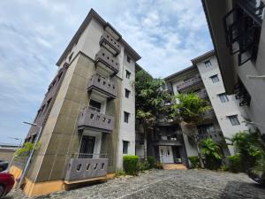3 bedroom Block Of Flats For Rent Lekki Phase 1 Lagos