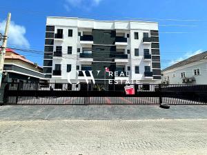3 bedroom Flat & Apartment For Sale Lekki Phase 1 Lagos