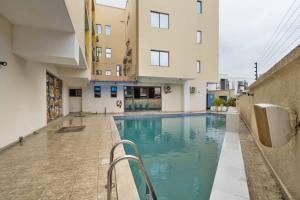 2 bedroom Block Of Flats Short let Lekki Phase 1 Lagos