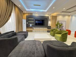 2 bedroom Flat & Apartment Short let Lekki Phase 1 Lagos 2 bedroom Flat & Apartment Short let Lekki Phase 1 Lagos