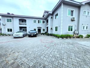 3 bedroom Flat & Apartment For Rent Lekki Phase 1 Lagos
