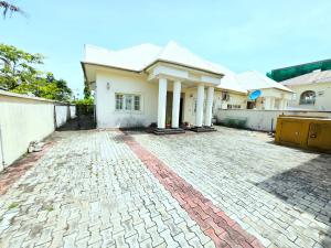 3 bedroom Detached Bungalow For Rent Lekki Phase 1 Lagos
