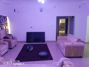 3 bedroom Block Of Flats For Rent After Zartech Wuye Abuja Phase 2 