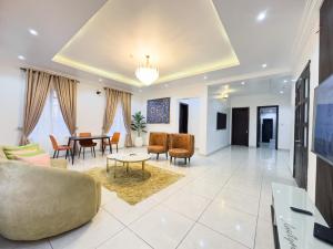 3 bedroom Flat & Apartment For Rent Lekki Phase 1 Lagos 3 bedroom Flat & Apartment For Rent Lekki Phase 1 Lagos