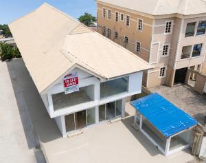2 bedroom Mall/Complex/Plaza For Rent Akinmade Lekki Phase 1 Lagos