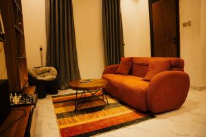 1 bedroom Flat & Apartment Short let Airport Road Oredo 