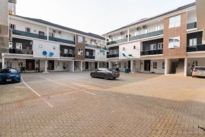 2 bedroom Flat & Apartment Short let Meadow Hall Way Lekki Phase 1 Lagos