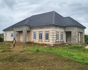 Bungalow For Sale Oke Oroma/obagie Community Off Airport Road Benin City* Benin Edo