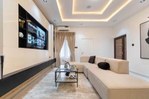2 bedroom Flat & Apartment Short let Ikate Elegushi Lekki Lagos