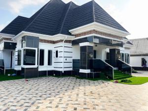 5 bedroom Bungalow For Sale Umuguma By Susan Chris School, Owerri West Lga. Owerri Imo