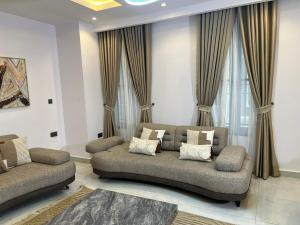 4 bedroom Terraced Duplex Short let Ikeja GRA Lagos