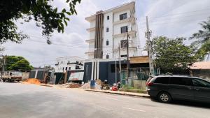 4 bedroom Block Of Flats For Sale Oduduwa Way Ikeja GRA Lagos